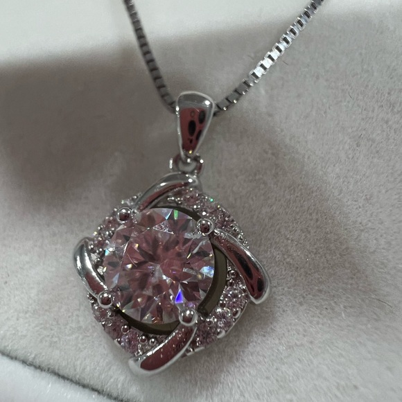 🆕 moissanite diamond pendant necklace - Picture 7 of 12